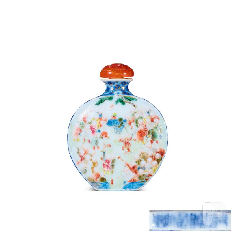 清乾隆 青花粉彩百子图鼻烟壶
